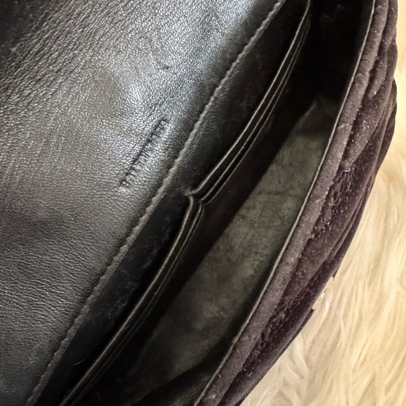 Balenciaga BB Chain Round Shoulder Quilted Velvet Bag - Picture 8 of 14